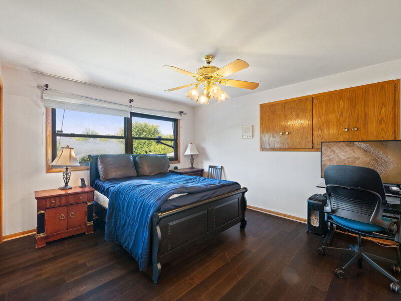 2250 White Oak Drive Northbrook IL 60062