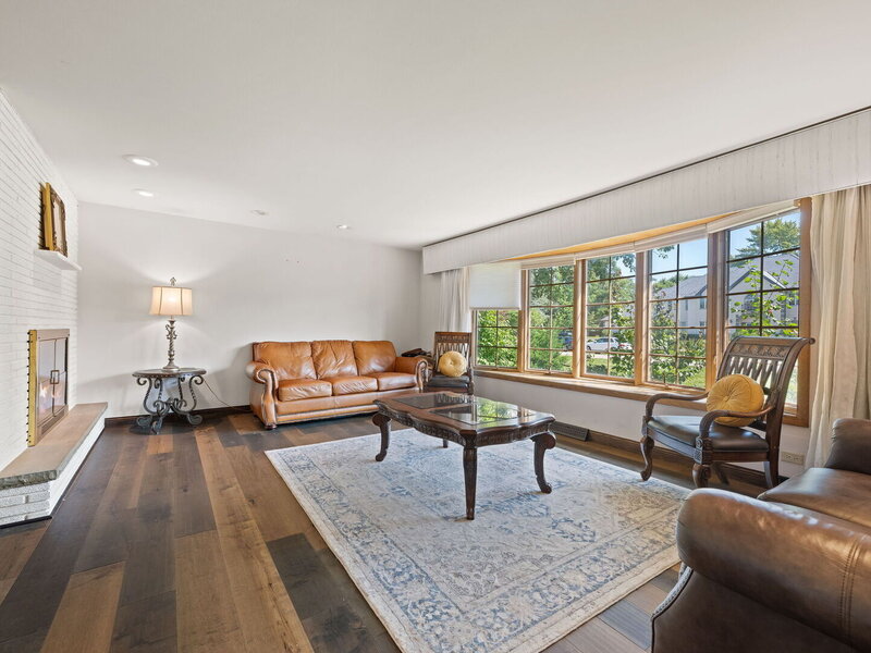 2250 White Oak Drive Northbrook IL 60062