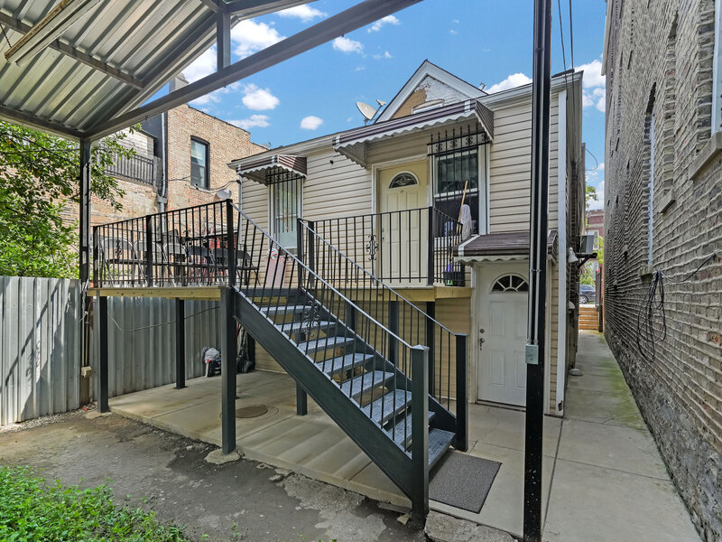 2238 S California Avenue Chicago IL 60608