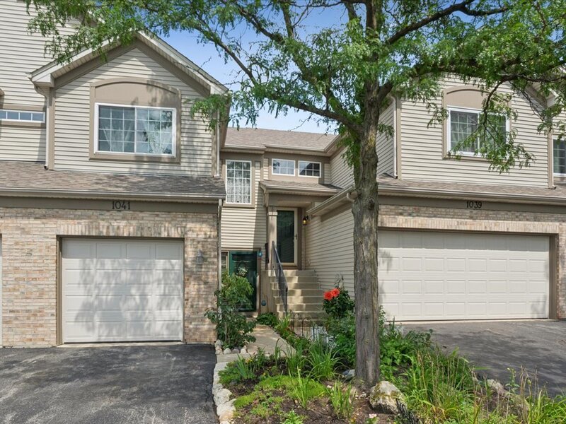 1041 Parkhill Circle Aurora IL 60502