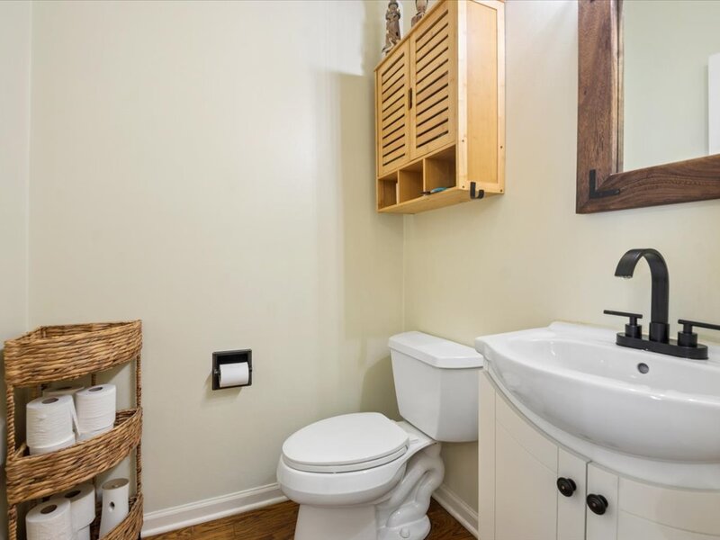 1041 Parkhill Circle Aurora IL 60502