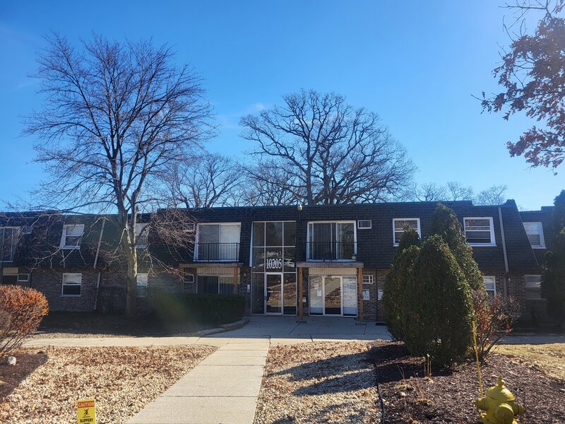 10205 S 86th Terrace Palos Hills IL 60465
