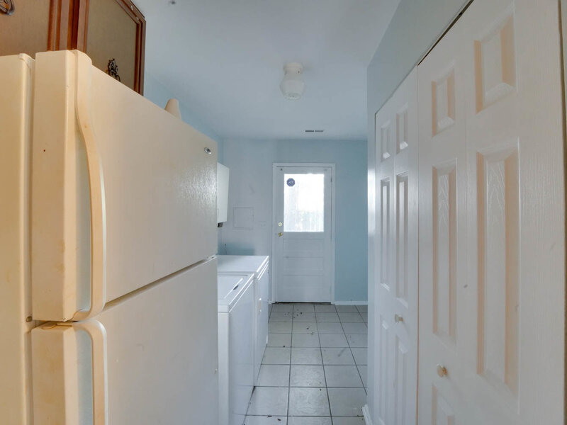 1409 Tinnerella Avenue Streamwood IL 60107