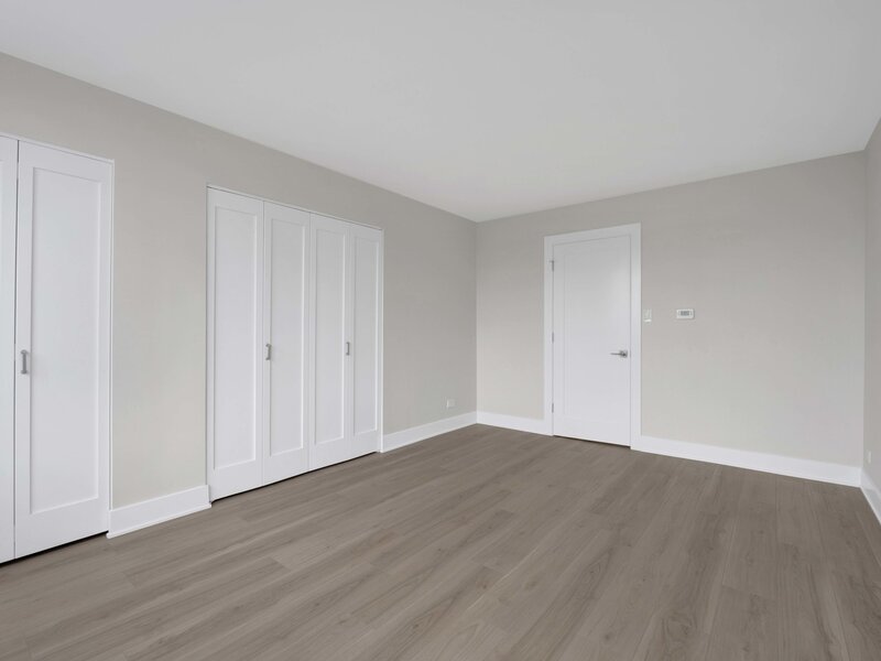 3930 N Pine Grove Avenue Chicago IL 60613