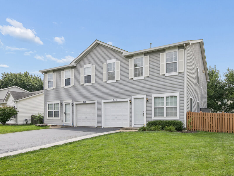 312 Richfield Trail Romeoville IL 60446