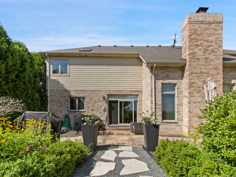2104 Westover Road North Aurora IL 60542