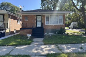Photo of 11959 S Prairie Avenue Chicago IL 60628