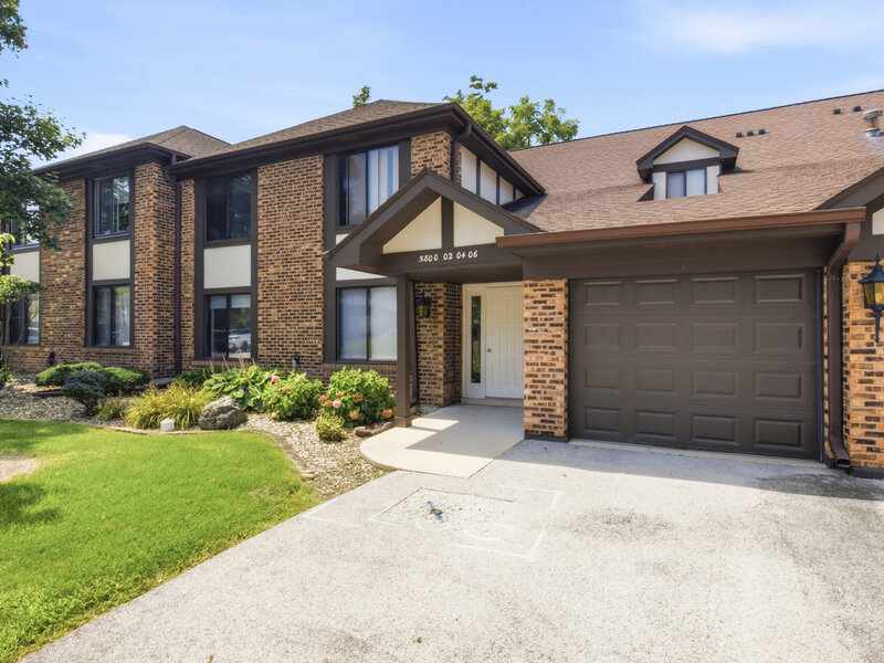 5804 Doe Circle Westmont IL 60559