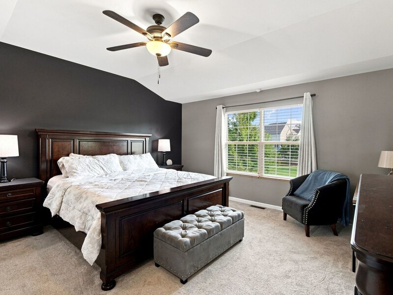 267 Garrett Circle Carol Stream IL 60188