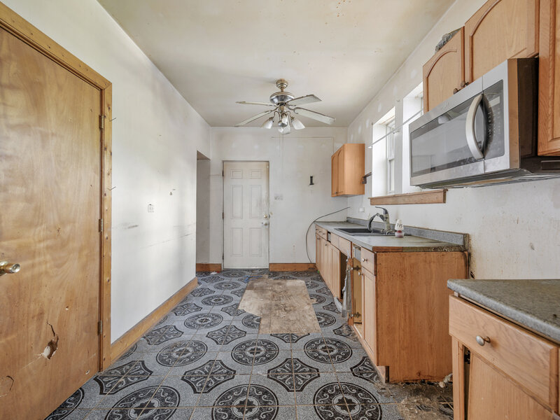 7927 S Ridgeland Avenue Chicago IL 60617