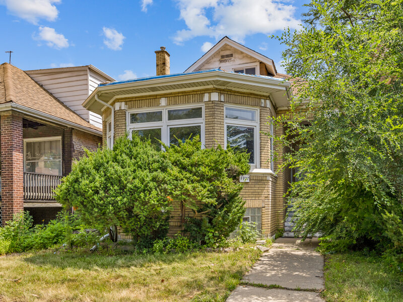 7927 S Ridgeland Avenue Chicago IL 60617