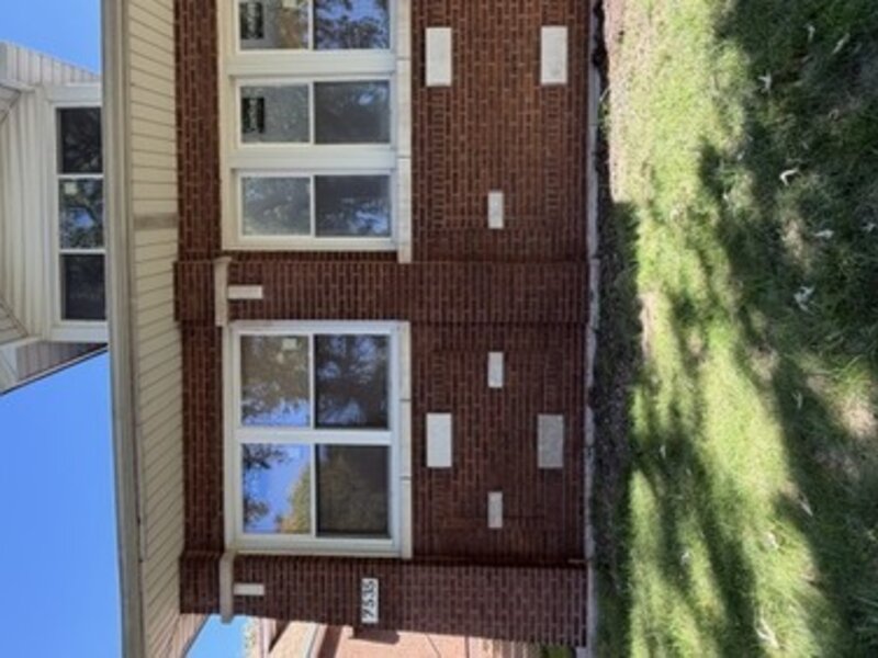 7535 S Calumet Avenue Chicago IL 60619