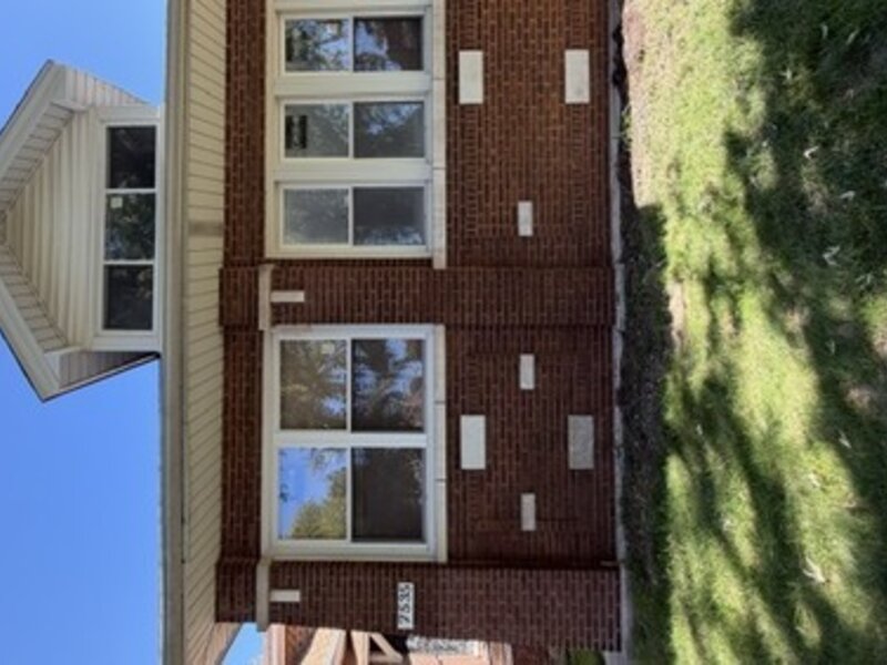 7535 S Calumet Avenue Chicago IL 60619
