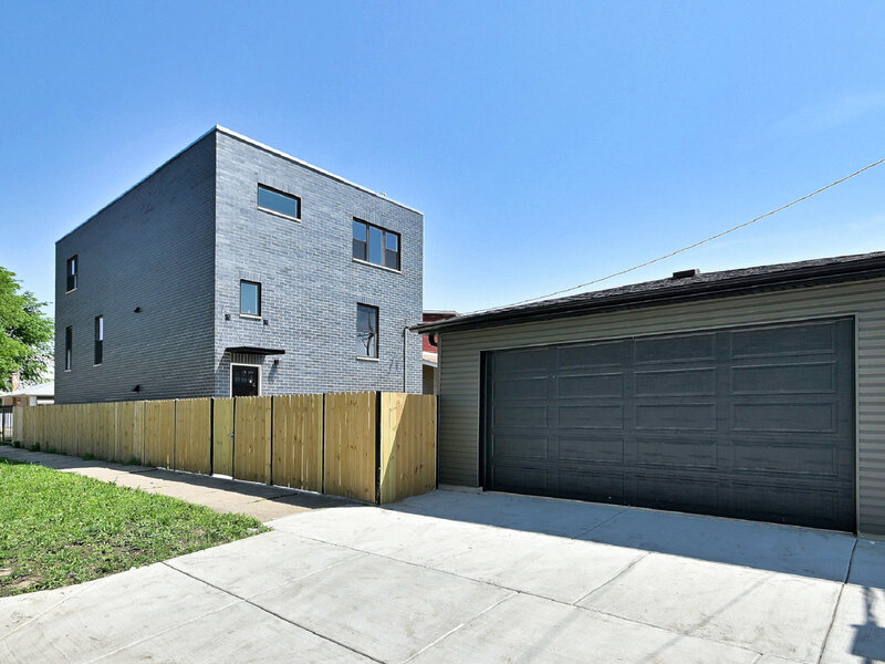 4859 W Hirsch Street Chicago IL 60651