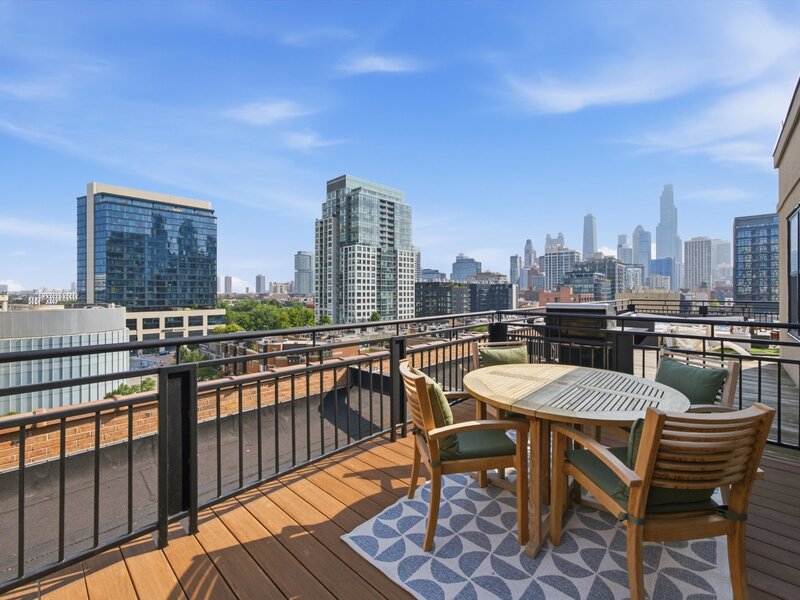 520 W Huron Street Chicago IL 60654