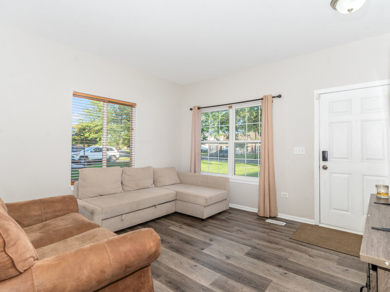 3217 Hoffman Street Plano IL 60545