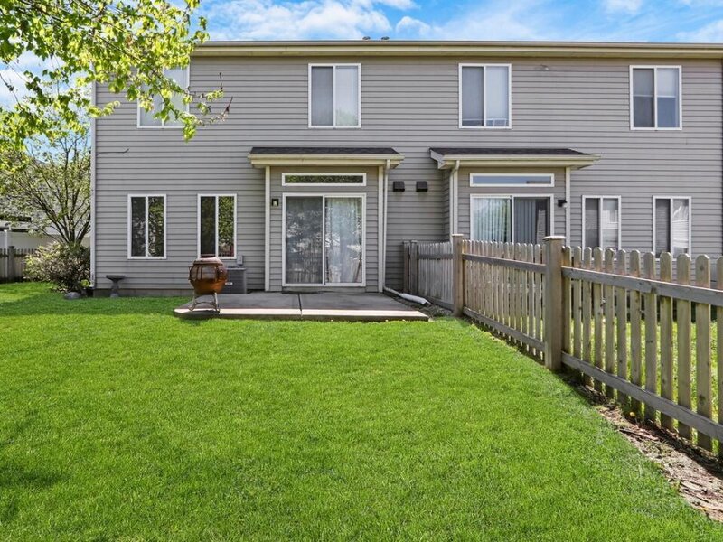 2703 Glenwood Court Naperville IL 60564