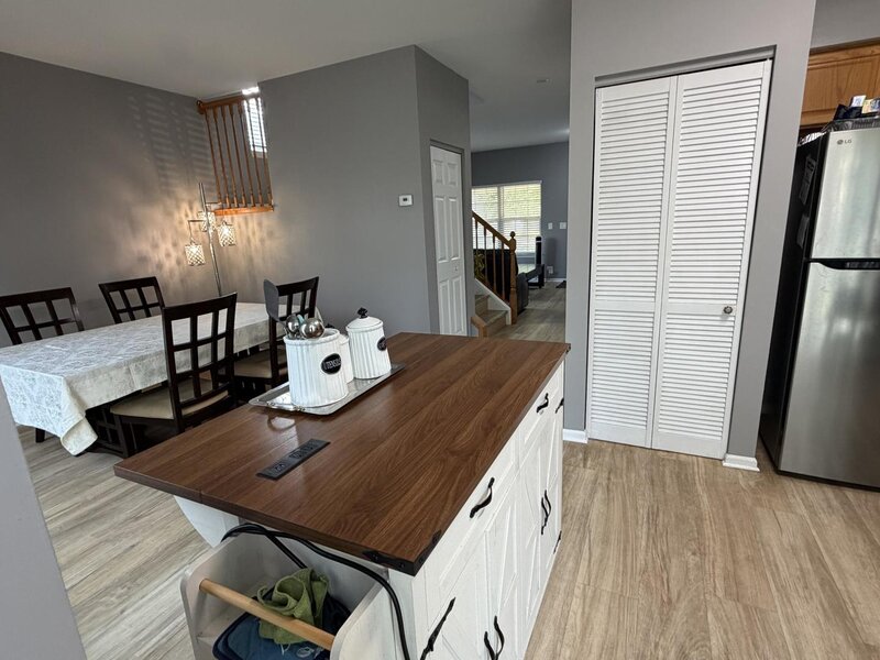 2703 Glenwood Court Naperville IL 60564