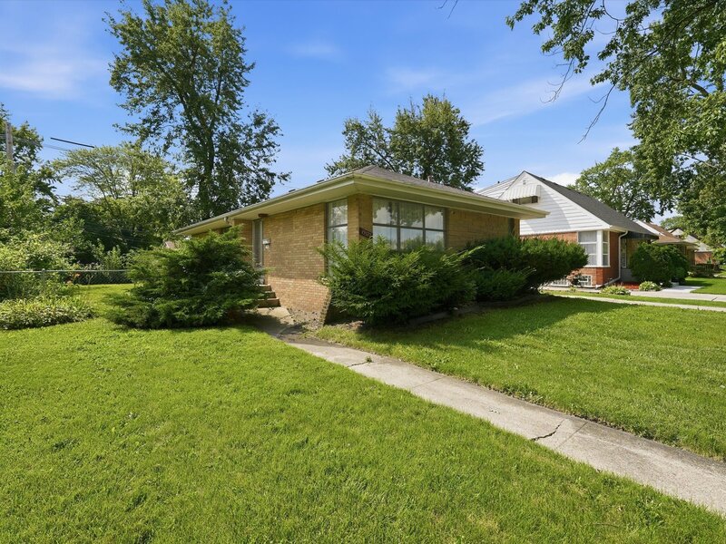 15577 Rose Drive South Holland IL 60473