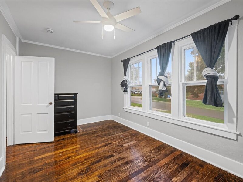 1235 Leon Place Evanston IL 60201