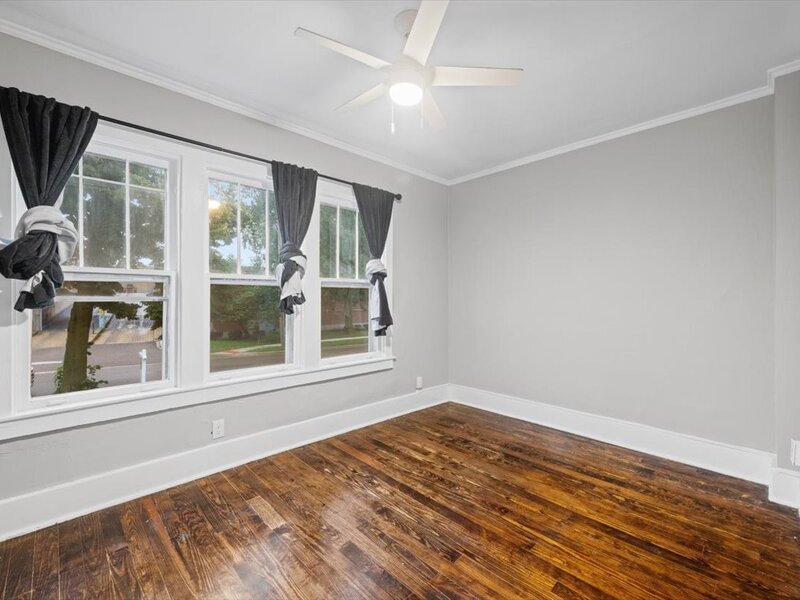 1235 Leon Place Evanston IL 60201