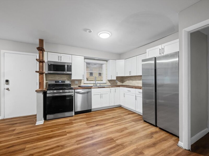 1235 Leon Place Evanston IL 60201