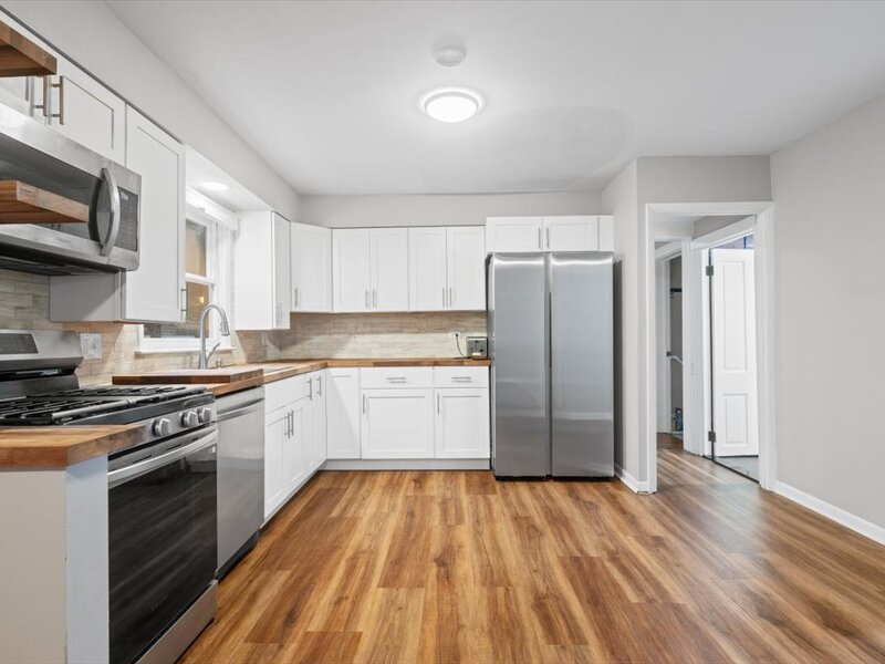 1235 Leon Place Evanston IL 60201
