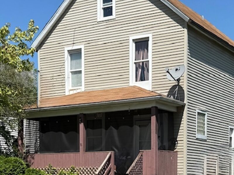 21 W 21st Street Chicago Heights IL 60411
