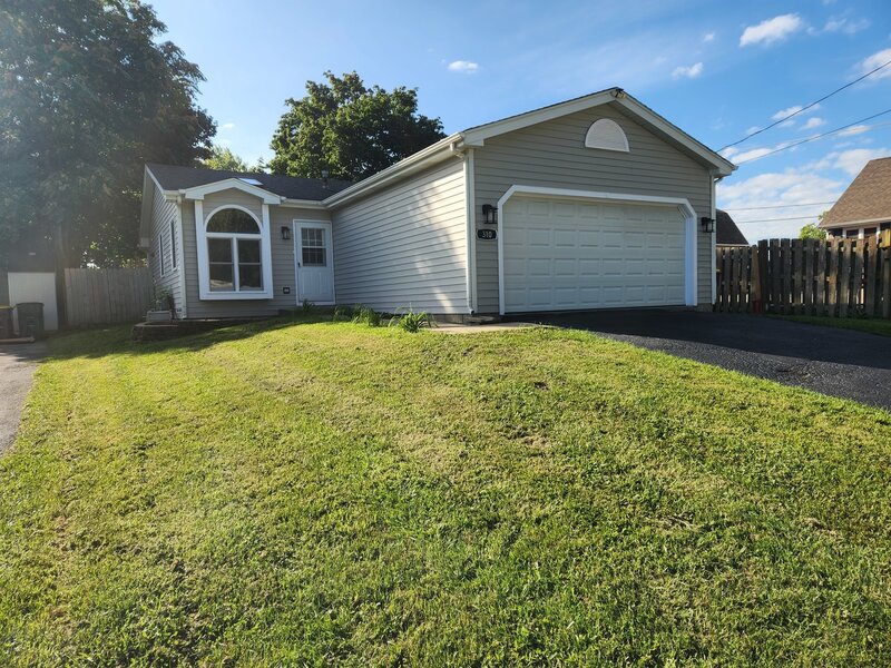 310 Lily Lane Lakemoor IL 60051