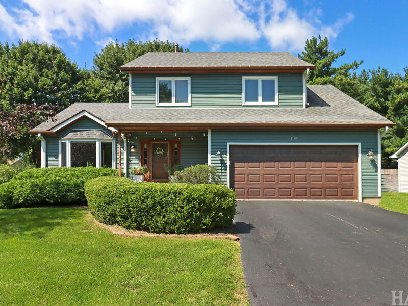 1109 Hollywood Boulevard Mchenry IL 60050