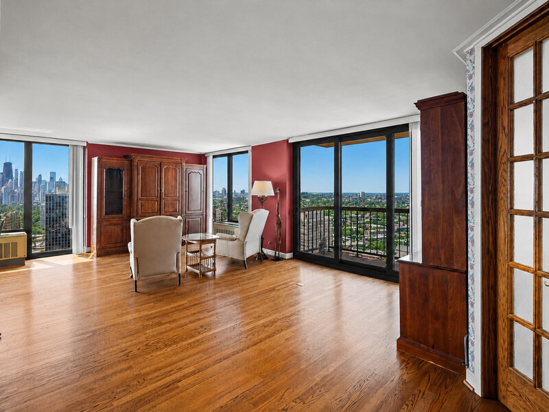 2500 N Lakeview Avenue Chicago IL 60614