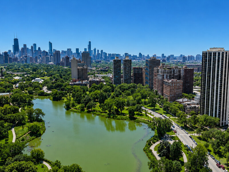 2500 N Lakeview Avenue Chicago IL 60614