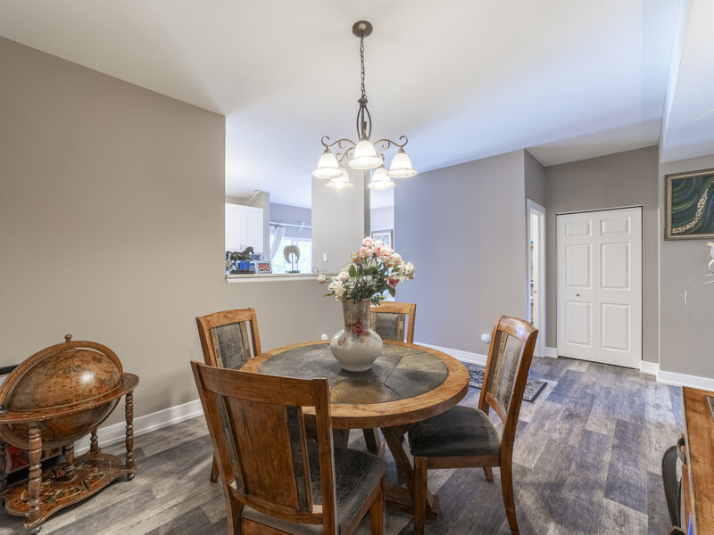 135 Enclave Circle Bolingbrook IL 60440