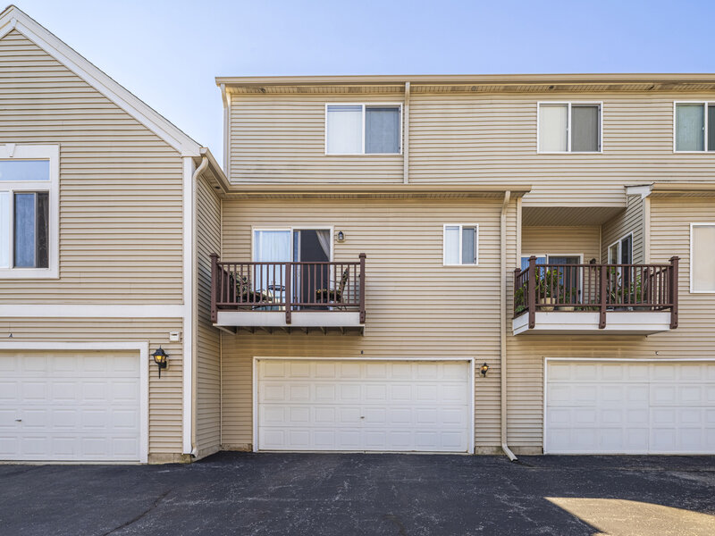 135 Enclave Circle Bolingbrook IL 60440