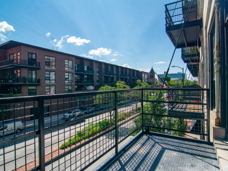 1645 W Ogden Avenue Chicago IL 60612