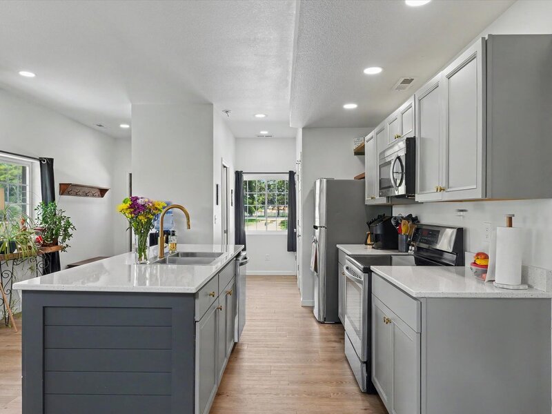 652 E Summer Street Paxton IL 60957