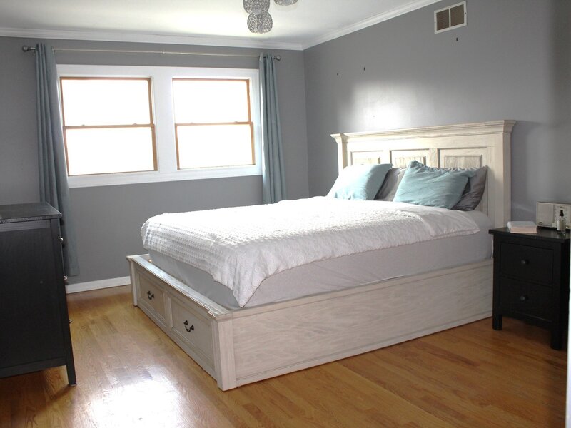 8425 W Castle Island Avenue Chicago IL 60656