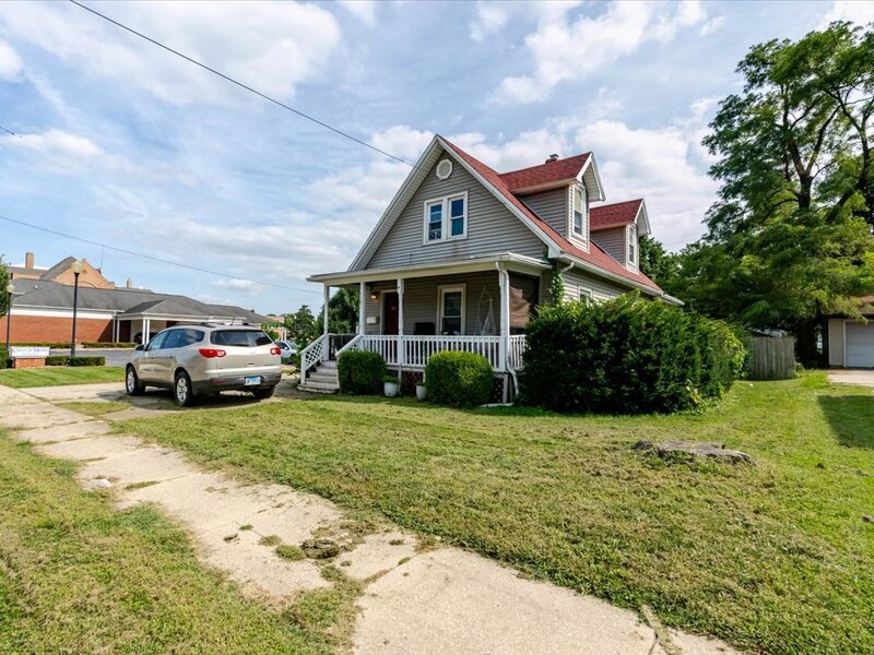 1107 E Washington Street Bloomington IL 61701