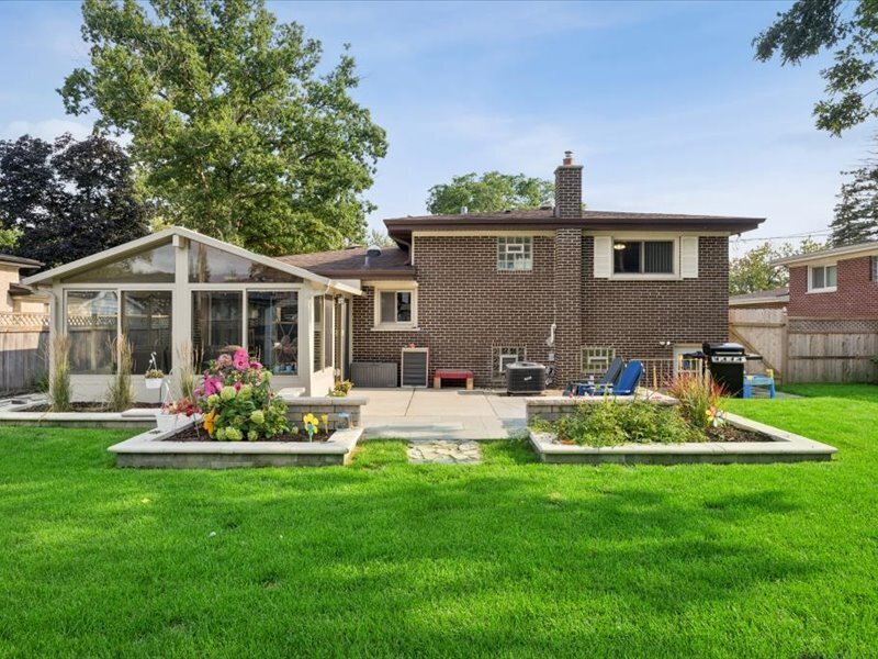 209 Murray Drive Wood Dale IL 60191