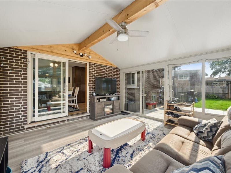 209 Murray Drive Wood Dale IL 60191