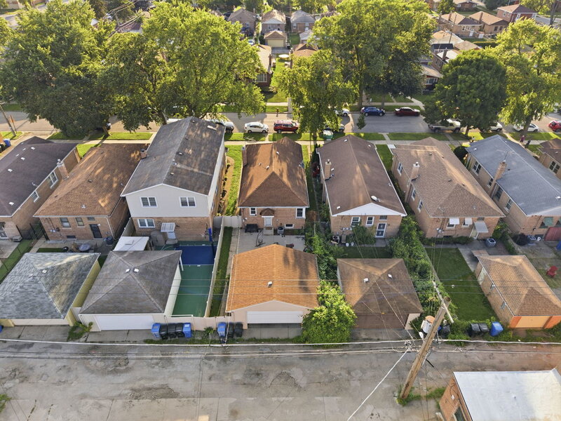 11831 S Artesian Avenue Chicago IL 60655
