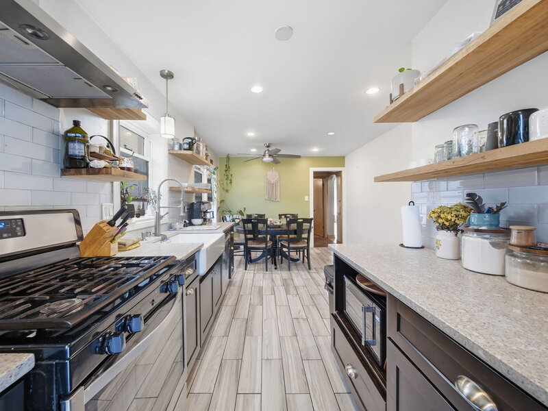 11831 S Artesian Avenue Chicago IL 60655