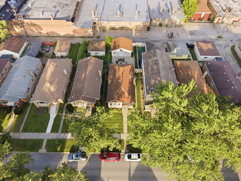 11831 S Artesian Avenue Chicago IL 60655
