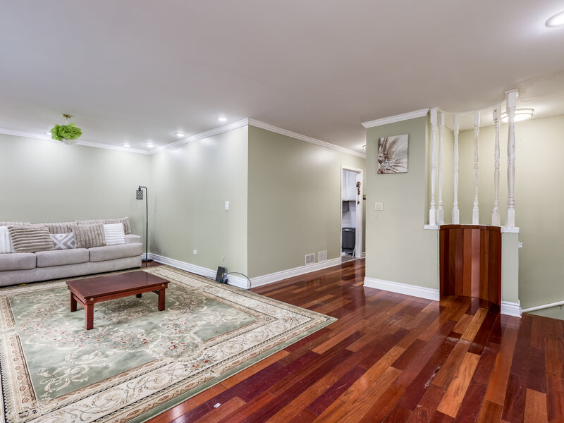 6126 N Francisco Avenue Chicago IL 60659