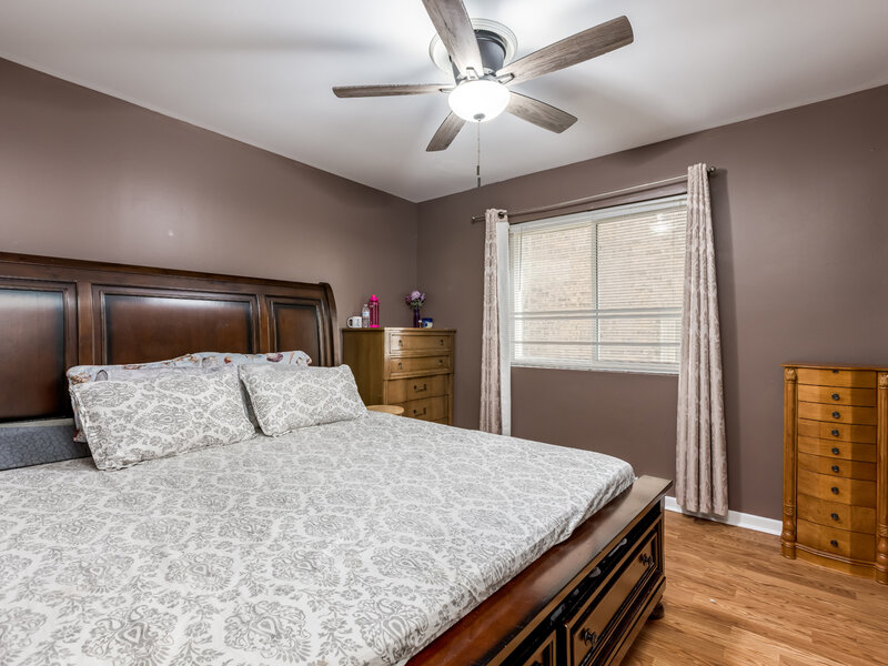 6126 N Francisco Avenue Chicago IL 60659