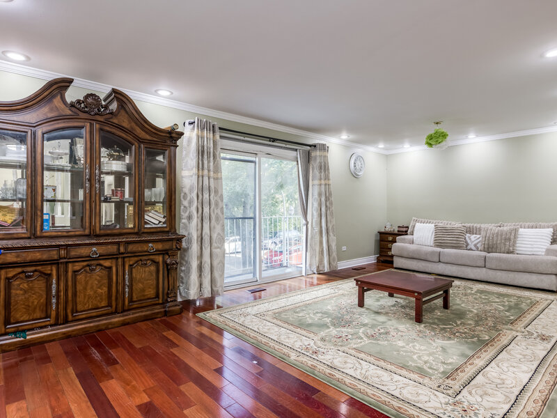 6126 N Francisco Avenue Chicago IL 60659