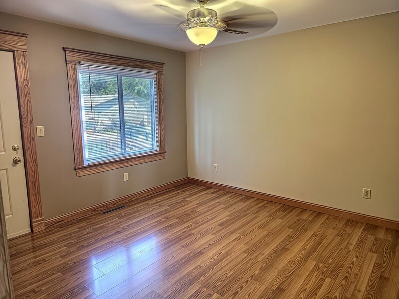 271 S Main Street Manteno IL 60950