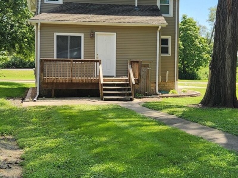 271 S Main Street Manteno IL 60950