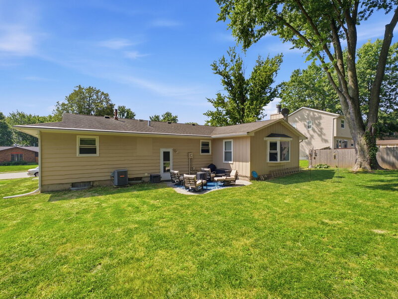 3446 Pleasant Drive Bettendorf IA 52722