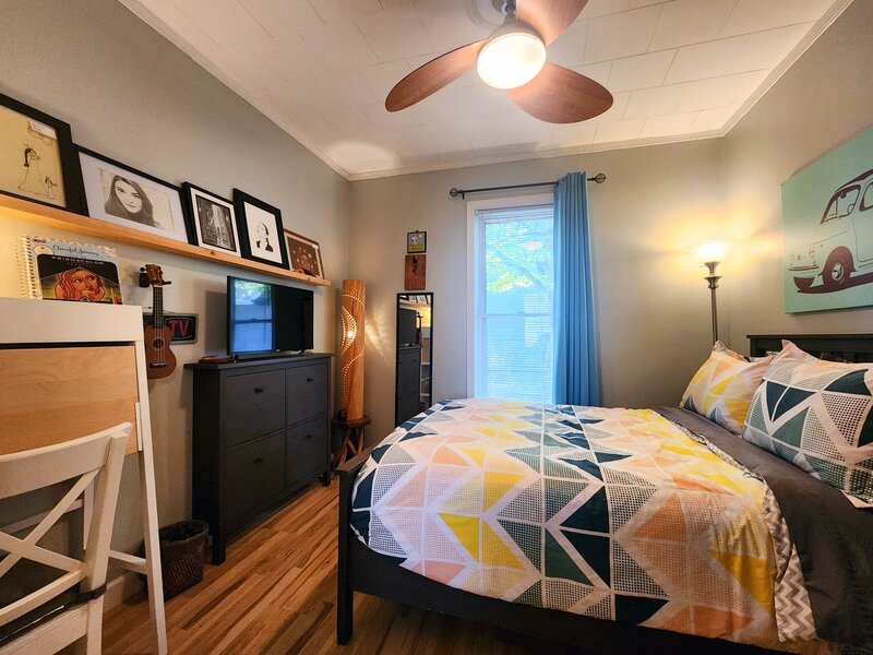 208 E Oak Street Carbondale IL 62901